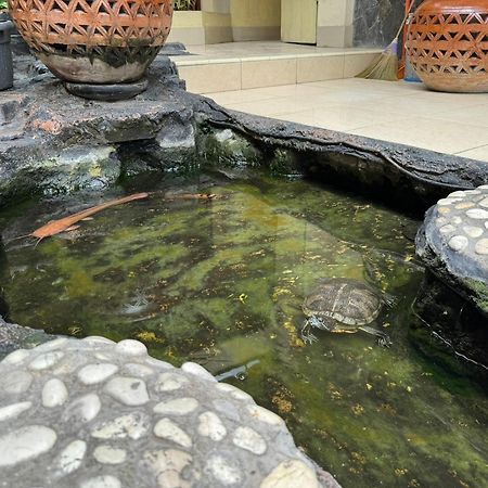 Hotel Priangan Cirebon Kültér fotó