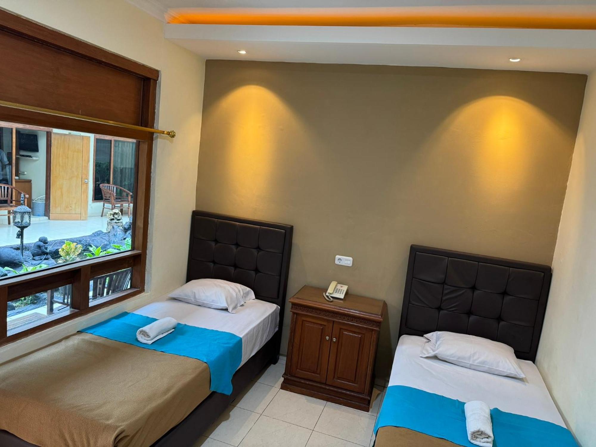 Hotel Priangan Cirebon Kültér fotó