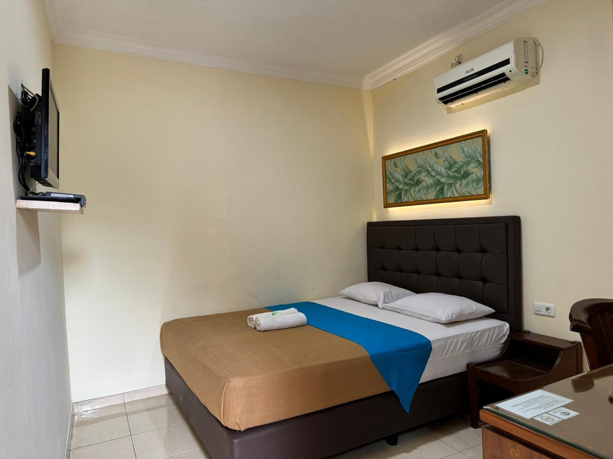 Hotel Priangan Cirebon Kültér fotó